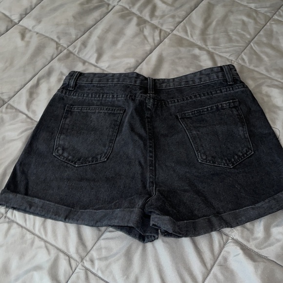 High waisted black jean shorts - Picture 2 of 2